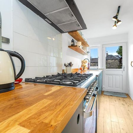 אדינבורו Cozy With Character Cheerful Home With Garden At Leith Links Park מראה חיצוני תמונה