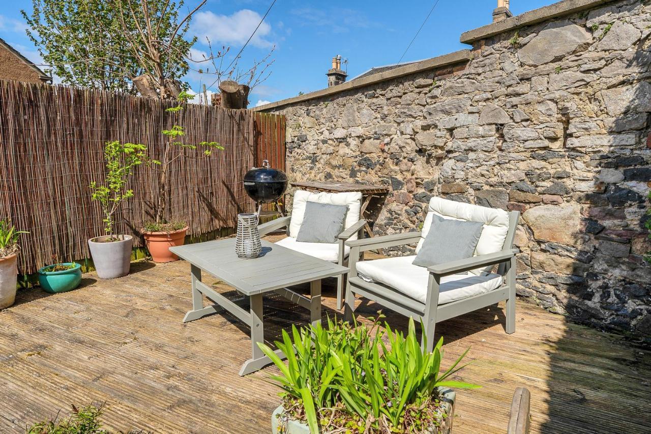 אדינבורו Cozy With Character Cheerful Home With Garden At Leith Links Park מראה חיצוני תמונה